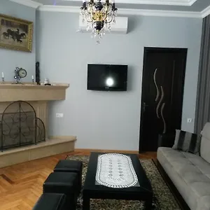 Medeya's House Дом отдыха Батуми